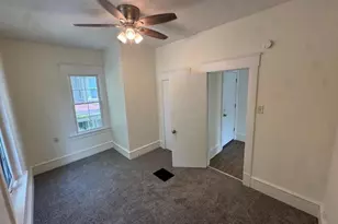 601 E Washington St, Bloomington, IL 61701 - Photo 10