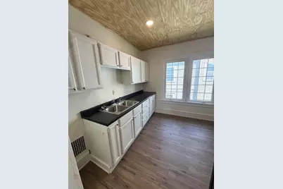 601 E Washington Street, Bloomington, IL 61701 - Photo 12