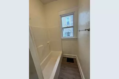 601 E Washington Street, Bloomington, IL 61701 - Photo 16
