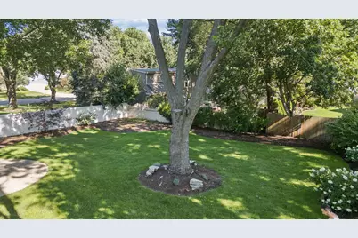 1249 Stonegate Road, Naperville, IL 60540 - Photo 32