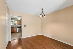 876 S Plum Grove Rd, Palatine, IL 60067 - Photo 8