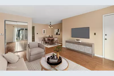 876 S Plum Grove Road #208, Palatine, IL 60067 - Photo 4