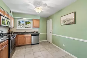 876 S Plum Grove Rd, Palatine, IL 60067 - Photo 12