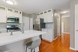 3936 Garnette Ct, Naperville, IL 60564 - Photo 8