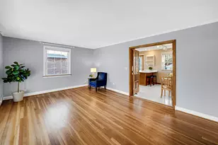 413 S Gilbert Ave, La Grange, IL 60525 - Photo 2