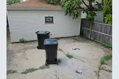 7126 S Claremont Avenue, Chicago, IL 60636 - Photo 8