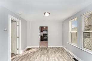 12413 S Carpenter St, Calumet Park, IL 60827 - Photo 6