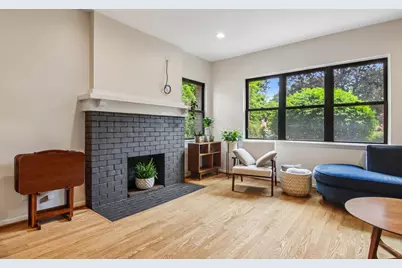 824 Hinman Avenue #1N, Evanston, IL 60202 - Photo 2