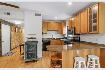 824 Hinman Avenue #1N, Evanston, IL 60202 - Photo 6