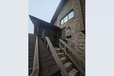 423 S 3rd Street #2, Saint Charles, IL 60174 - Photo 4