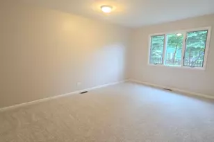 423 S 3rd St, Saint Charles, IL 60174 - Photo 10
