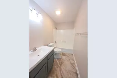 423 S 3rd Street #2, Saint Charles, IL 60174 - Photo 8