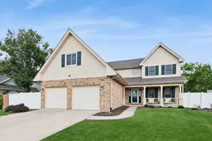 781 Wellington Pkwy, New Lenox, IL 60451 - Photo 1