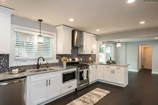 17152 Kenwood Ave, South Holland, IL 60473 - Photo 8