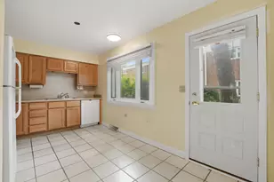1155 Peterson Ave, Park Ridge, IL 60068 - Photo 6