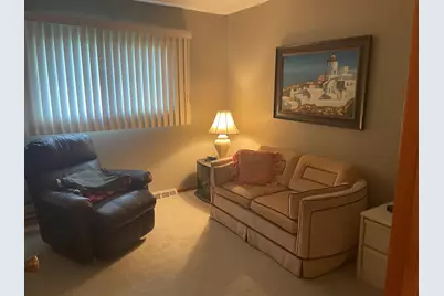 181 E Schubert Avenue, Glendale Heights, IL 60139 - Photo 12