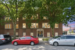 2345 W Glenlake Ave, Chicago, IL 60659 - Photo 1