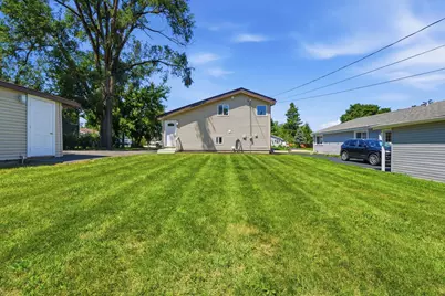 661 Easy Street, Glendale Heights, IL 60139 - Photo 32