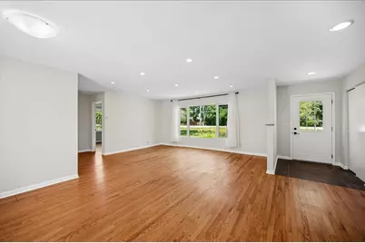 3691 Walters Avenue, Northbrook, IL 60062 - Photo 2