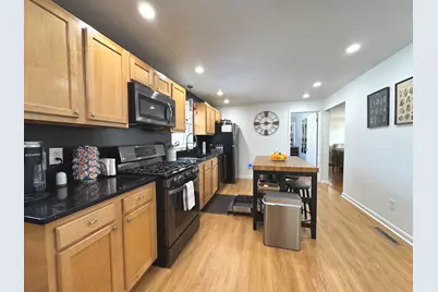 315 W Brookmont Boulevard, Bradley, IL 60915 - Photo 10