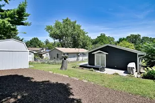 42 S Hickory Ave, Fox Lake, IL 60020 - Photo 30