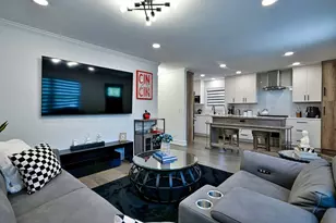 42 S Hickory Ave, Fox Lake, IL 60020 - Photo 8