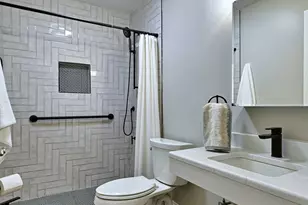 1 Oak Brook Club Dr, Oak Brook, IL 60523 - Photo 24