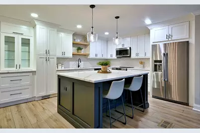 1 Oak Brook Club Drive #A309, Oak Brook, IL 60523 - Photo 6
