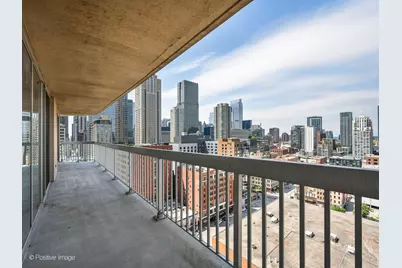 545 N Dearborn Street #W1911, Chicago, IL 60654 - Photo 4