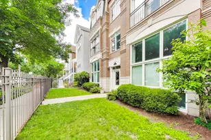 3111 N Seminary Ave, Chicago, IL 60657 - Photo 2