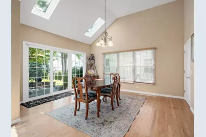 537 N Sycamore Lane, North Aurora, IL 60542 - Photo 10