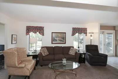 515 Shallow Cove Road, Lake Zurich, IL 60047 - Photo 12