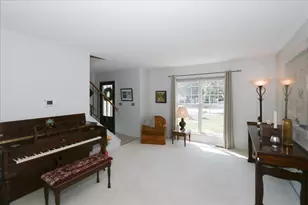 515 Shallow Cove Rd, Lake Zurich, IL 60047 - Photo 6