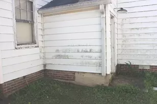 201 N College St, Salem, IL 62881 - Photo 10
