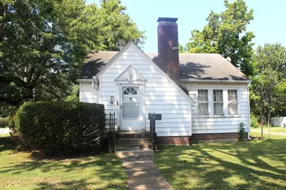 201 N College Street, Salem, IL 62881 - Photo 1