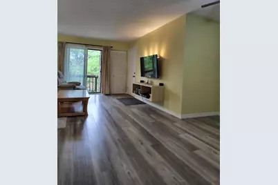 2227 W Nichols Road #E, Arlington Heights, IL 60004 - Photo 4