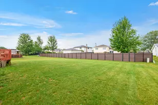 6253 Michael Ln, Matteson, IL 60443 - Photo 4