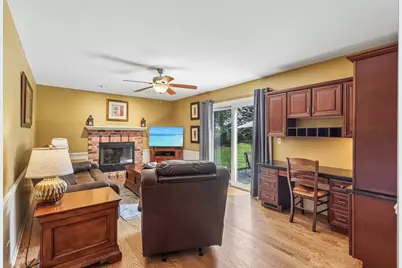 620 Waterford Drive, Lake Zurich, IL 60047 - Photo 2