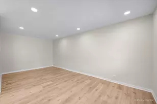 1420 Cooper Rd, Hoffman Estates, IL 60169 - Photo 12