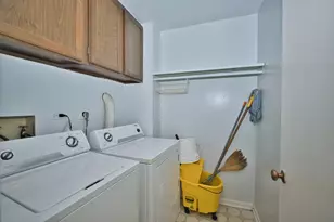 7601 Lincoln Ave, Skokie, IL 60077 - Photo 22