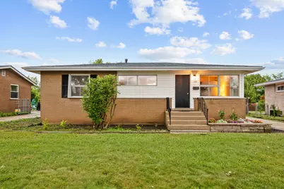 326 E Alden Drive, Addison, IL 60101 - Photo 1