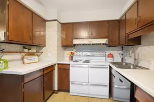 326 E Alden Dr, Addison, IL 60101 - Photo 12