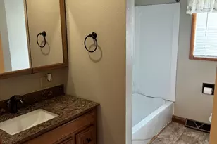 507 W Jefferson Ave, Patoka, IL 62875 - Photo 14