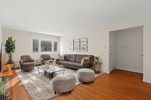 8121 S King Dr, Chicago, IL 60619 - Photo 2