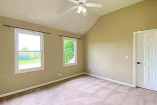 720 Kendridge Ct, Aurora, IL 60502 - Photo 34