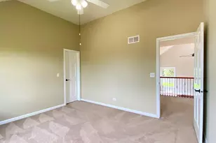 720 Kendridge Ct, Aurora, IL 60502 - Photo 36