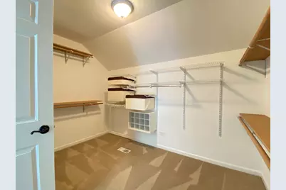 720 Kendridge Court, Aurora, IL 60502 - Photo 32
