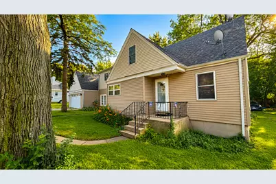 34734 N Long Avenue, Ingleside, IL 60041 - Photo 2
