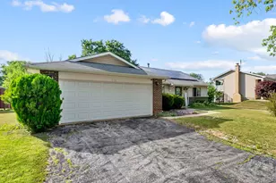 116 Cloverleaf Rd, Matteson, IL 60443 - Photo 1