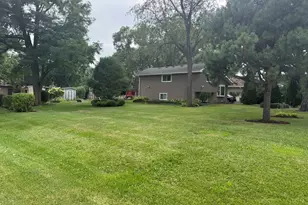 29W313 Ray Ave, West Chicago, IL 60185 - Photo 4